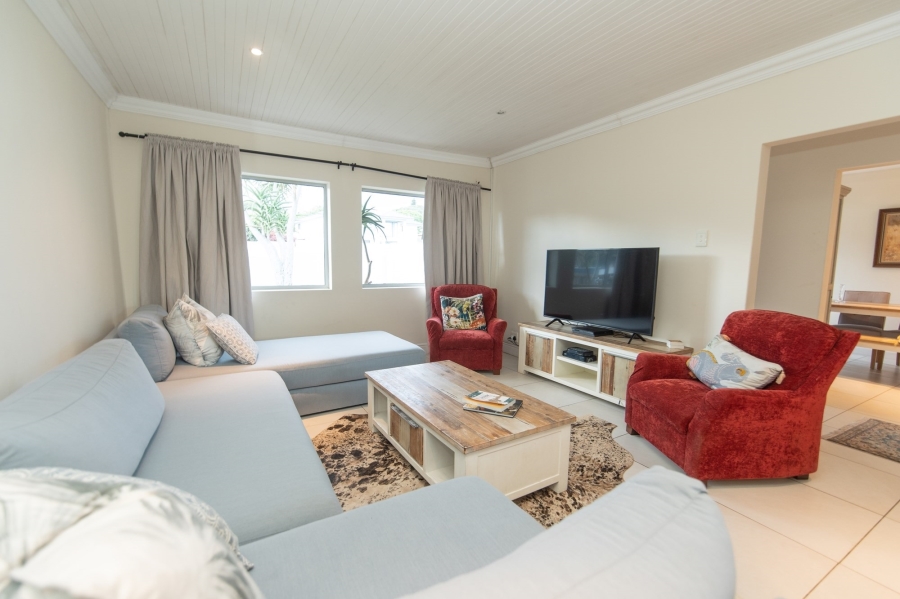 5 Bedroom Property for Sale in Lovemore Heights Estate Eastern Cape